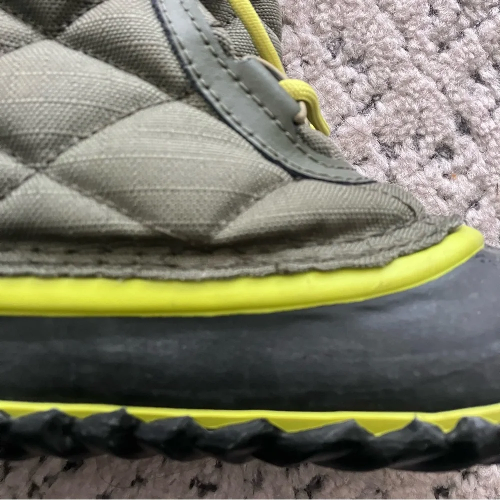 Sorel 6 waterproof Boot Lace Up Green Yellow High Insulated